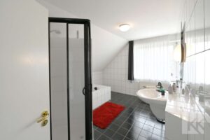 Badezimmer 2