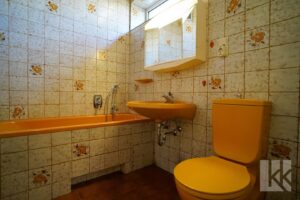 Badezimmer mit Badewanne