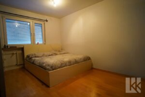 1. OG li. - Schlafzimmer