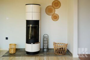 … am Kamin