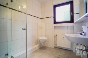 Badezimmer EG