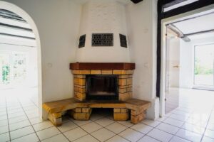 WE hinten Kamin