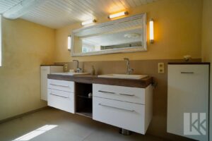 WE vorne Badezimmer