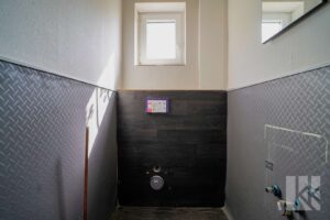 Vorbereitetes Gäste-WC im Eingangsbereich