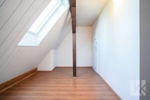 Schlafzimmer 6