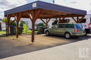 Privater Carportstellplatz