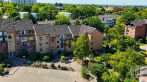 ...erwartet Sie dieses gepflegte Mehrfamilienhaus