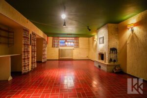 Außerdem: Platz für Parties,...