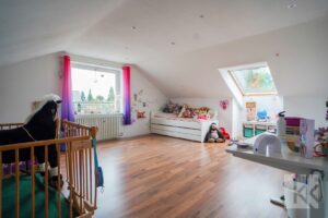 Hier befinden sich zwei...