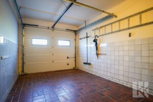 Garage mit direktem Zugang zum Haus