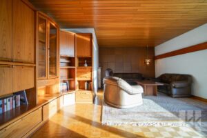 Gemütliches Wohnzimmer mit...