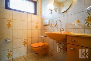 ...ein Gäste-WC – Beide mit Fenster