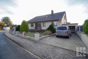 Stellplätze auf der Einfahrt...