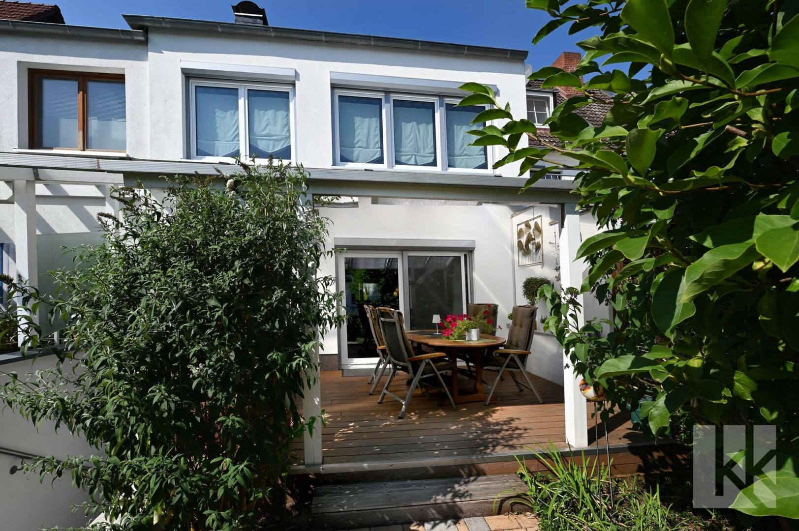 Terrasse vom Garten aus