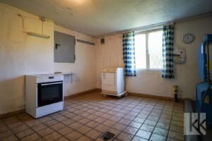 Praktische Nebenräume wie eine Waschküche oder...