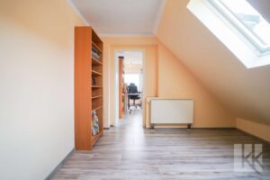 ...begehbarem Kleiderschrank