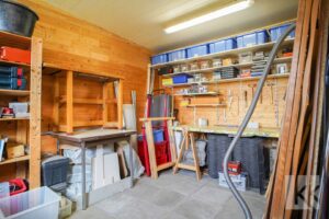 ...praktischem Geräteschuppen