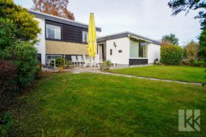 ...gepflegten Garten