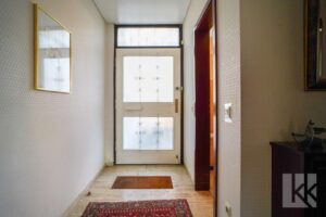 Großzügiges Entree mit...