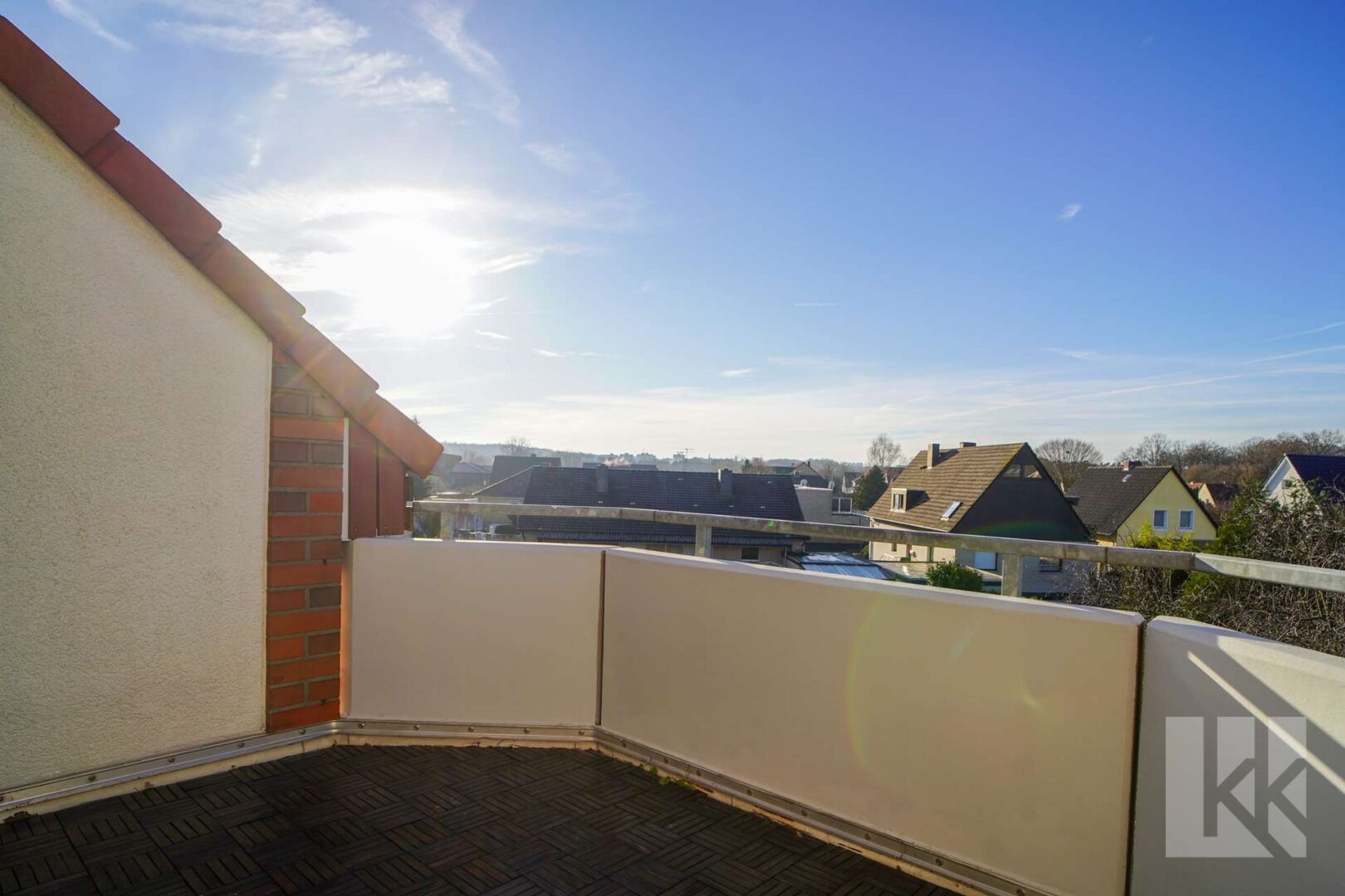 ...Zugang zum großen Balkon