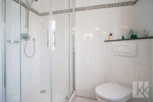 ...praktischer Dusche