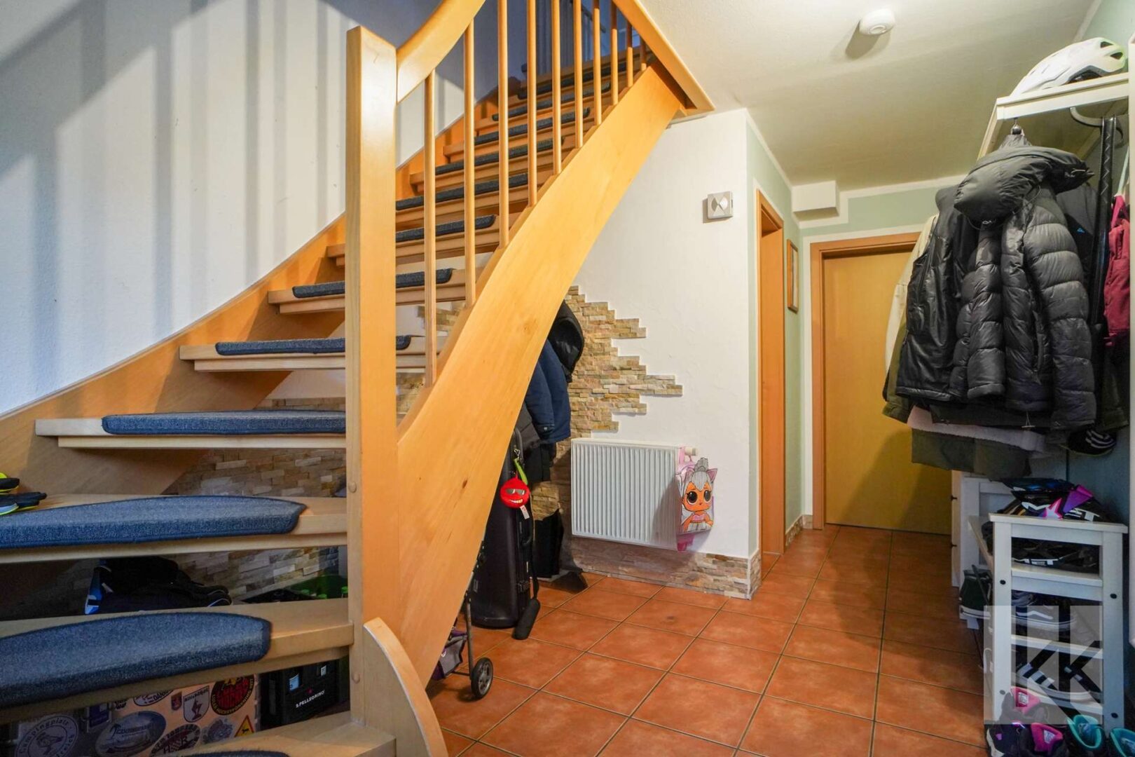 Das Entree mit Platz für Garderobe