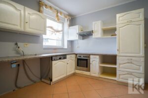 ...zweiter Einbauküche und...