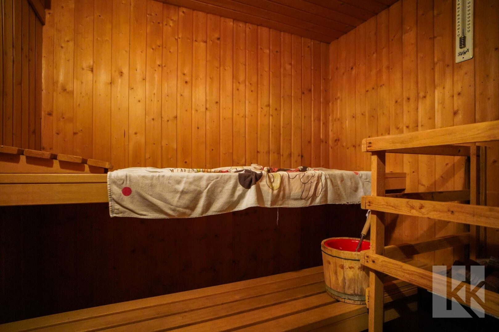 ...Sauna,...