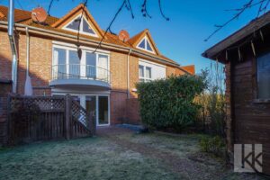 ...der pflegeleichte Garten mit...