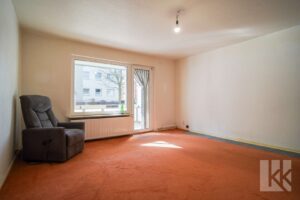 Wohn- und Esszimmer mit Zugang zum...