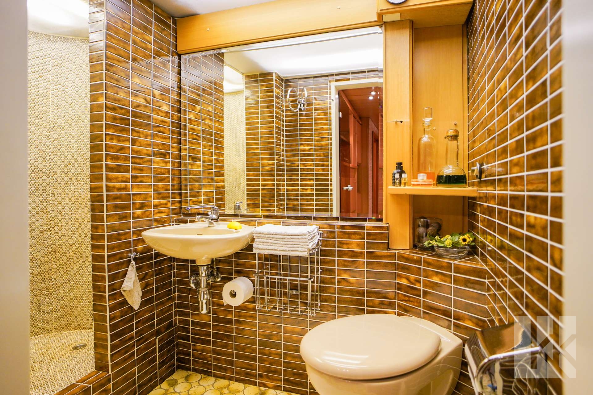 ...Badezimmer inklusive...