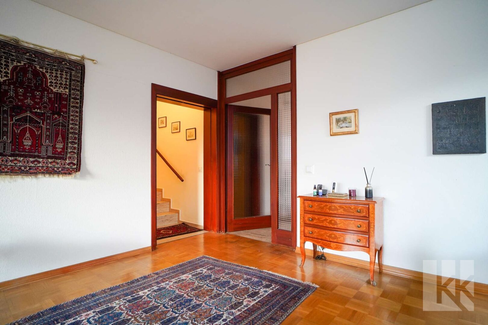 Herzstück des Hauses: Der Flur- und Treppenbereich