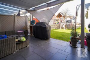 ...überdachte Terrasse