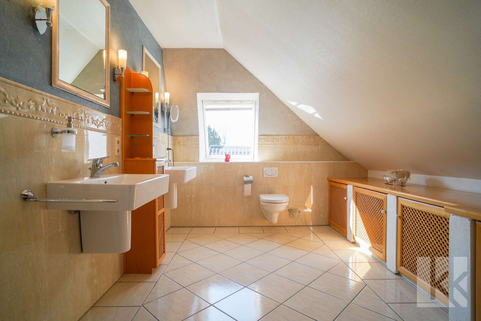 ... Bad en Suite mit...