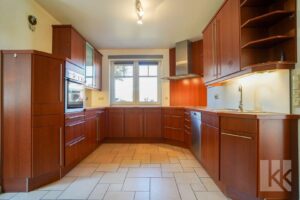 Zeitlose Küche im Landhausstil...