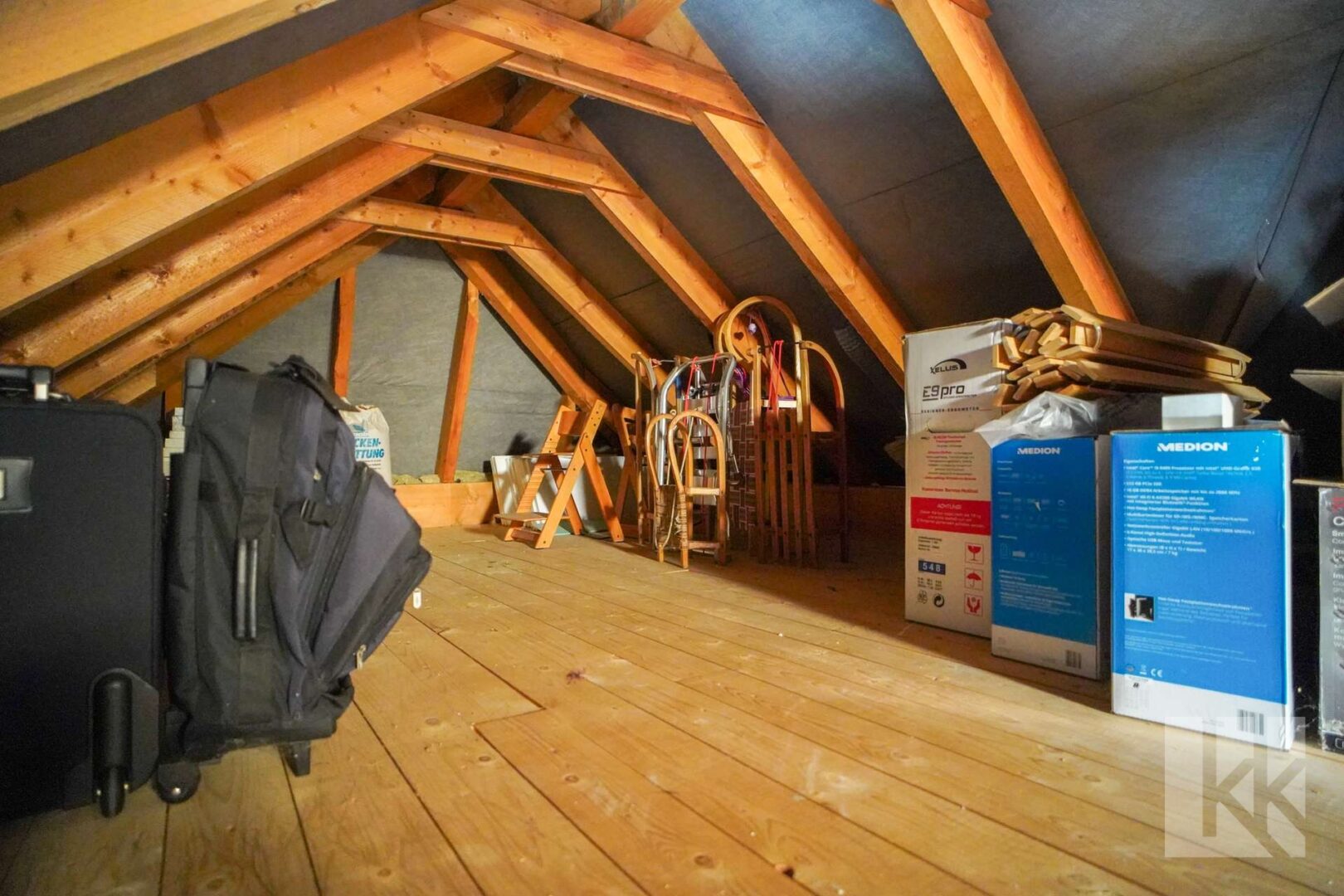 Stauraum im Spitzboden