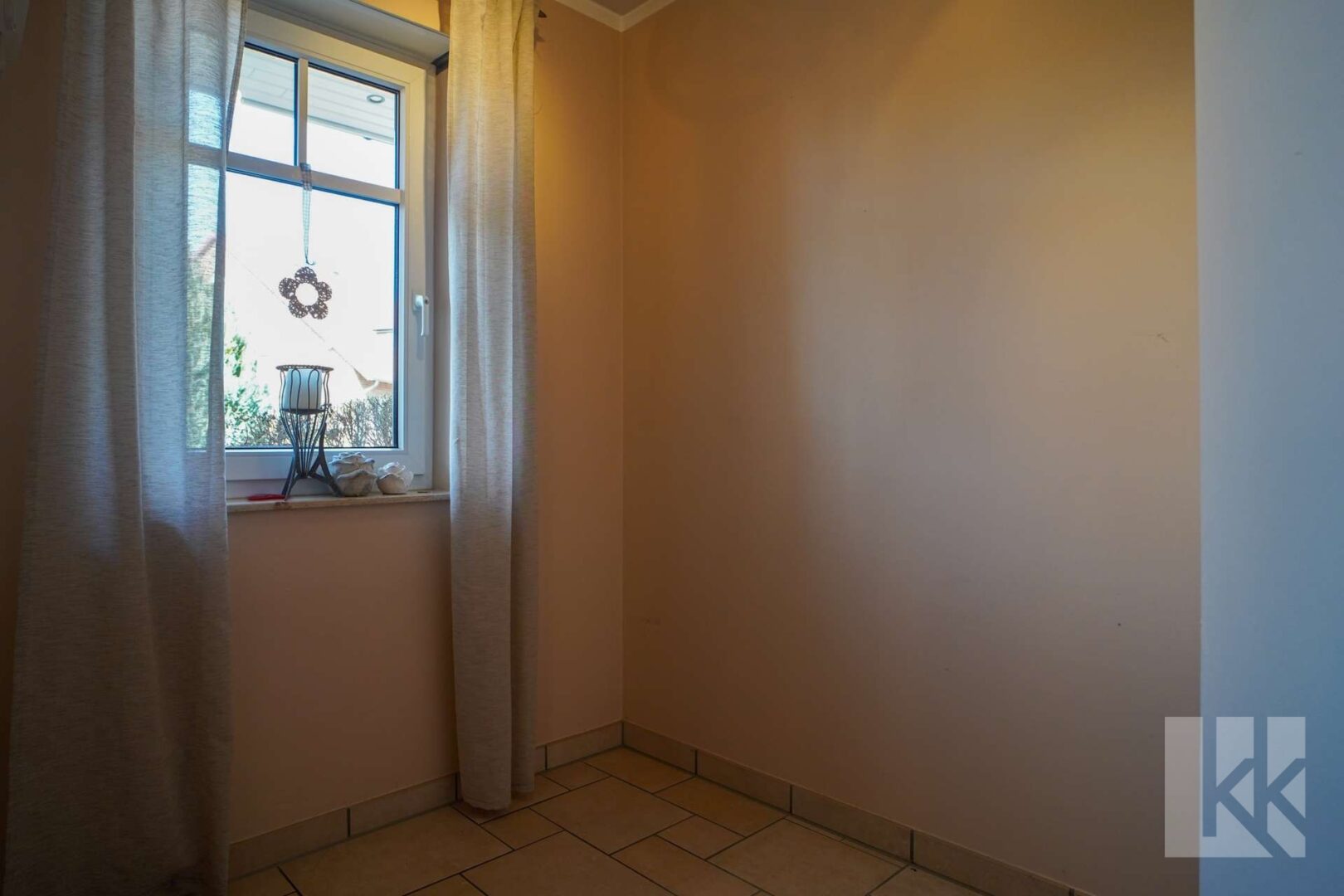 Runden die Etage ab: Homeoffice-Nische und...