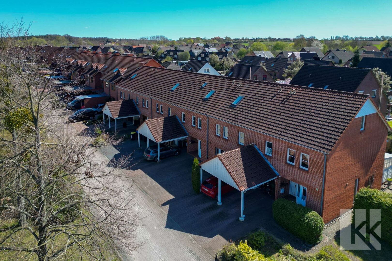 Hausansicht von vorne und...