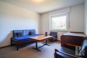 Auch im Erdgeschoss: Das erste Zimmer