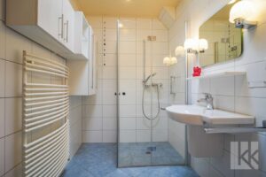 Zwei Badezimmer...