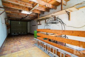 ...Garage