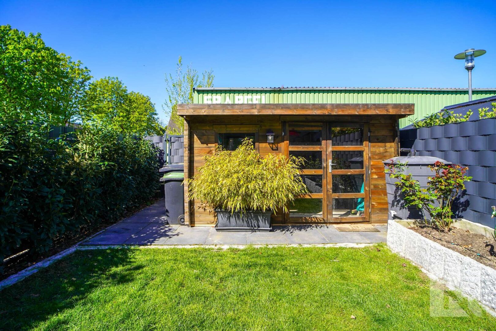 Praktische Gartenhütte mit...