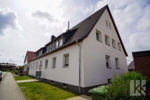 Hausansicht vom Boden und...