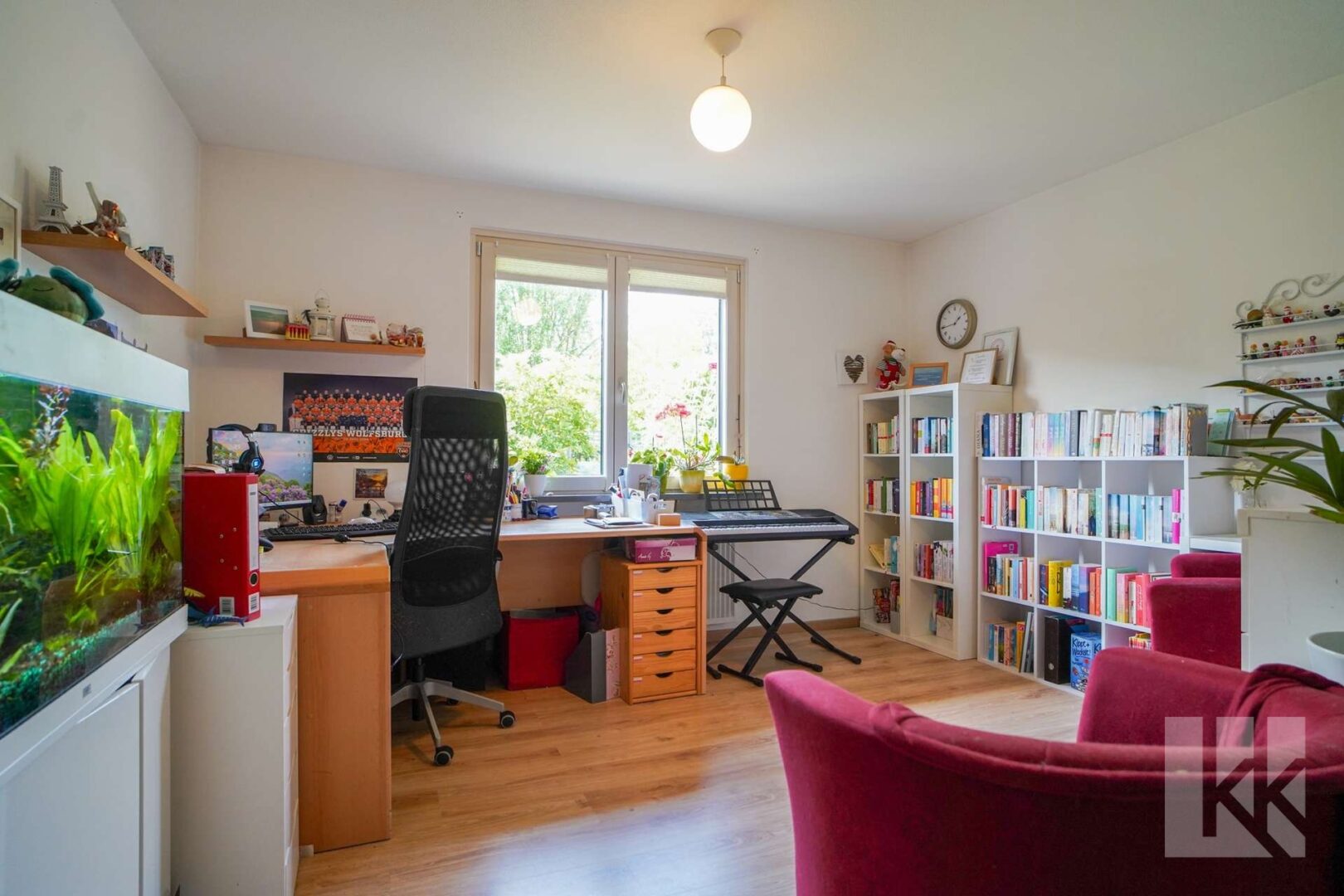 Ein frei nutzbares Zimmer zum Schlafen,...