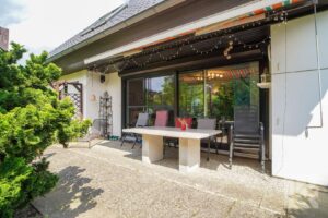 ...Zugang zur Terrasse