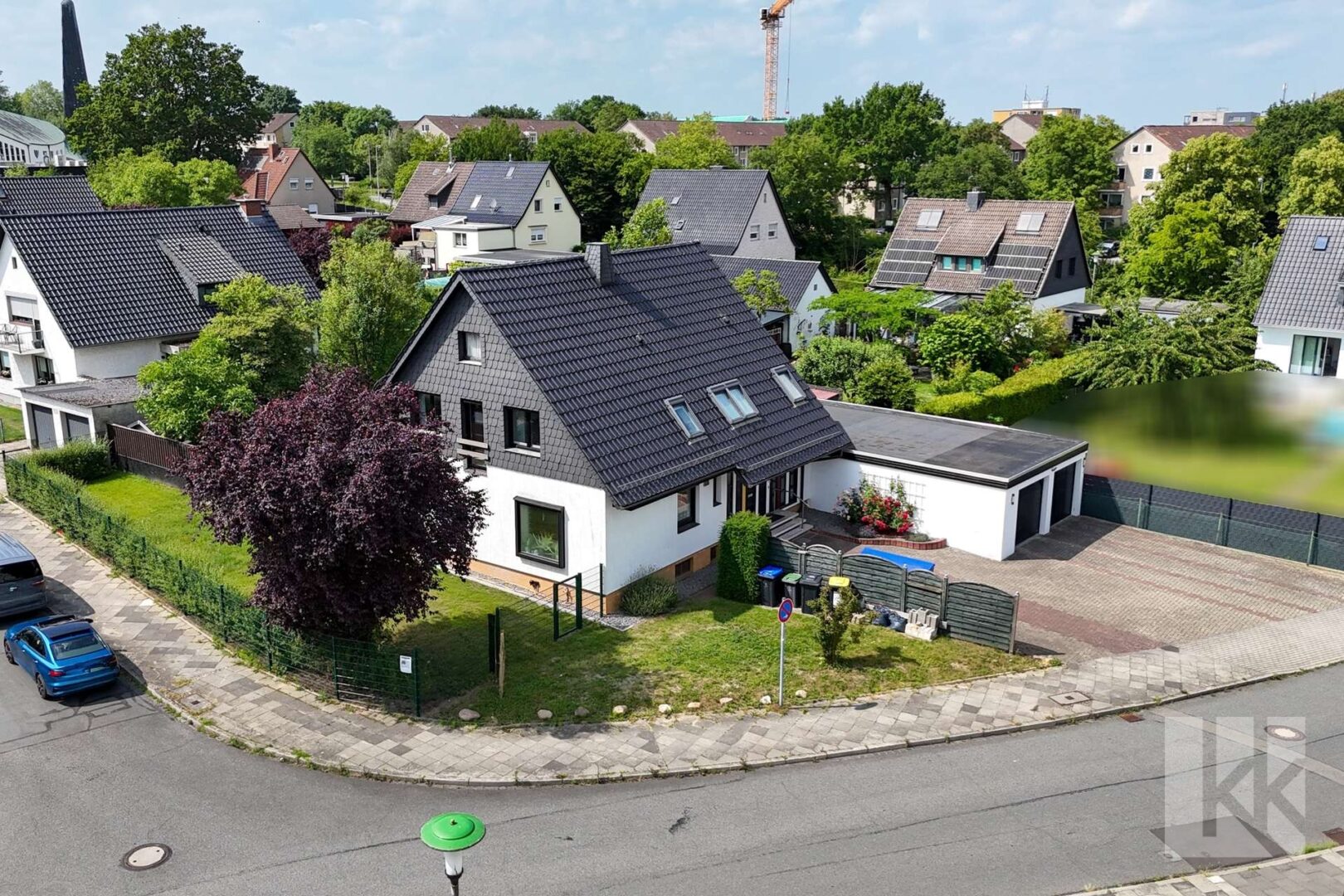 Hausansicht von vorne und...
