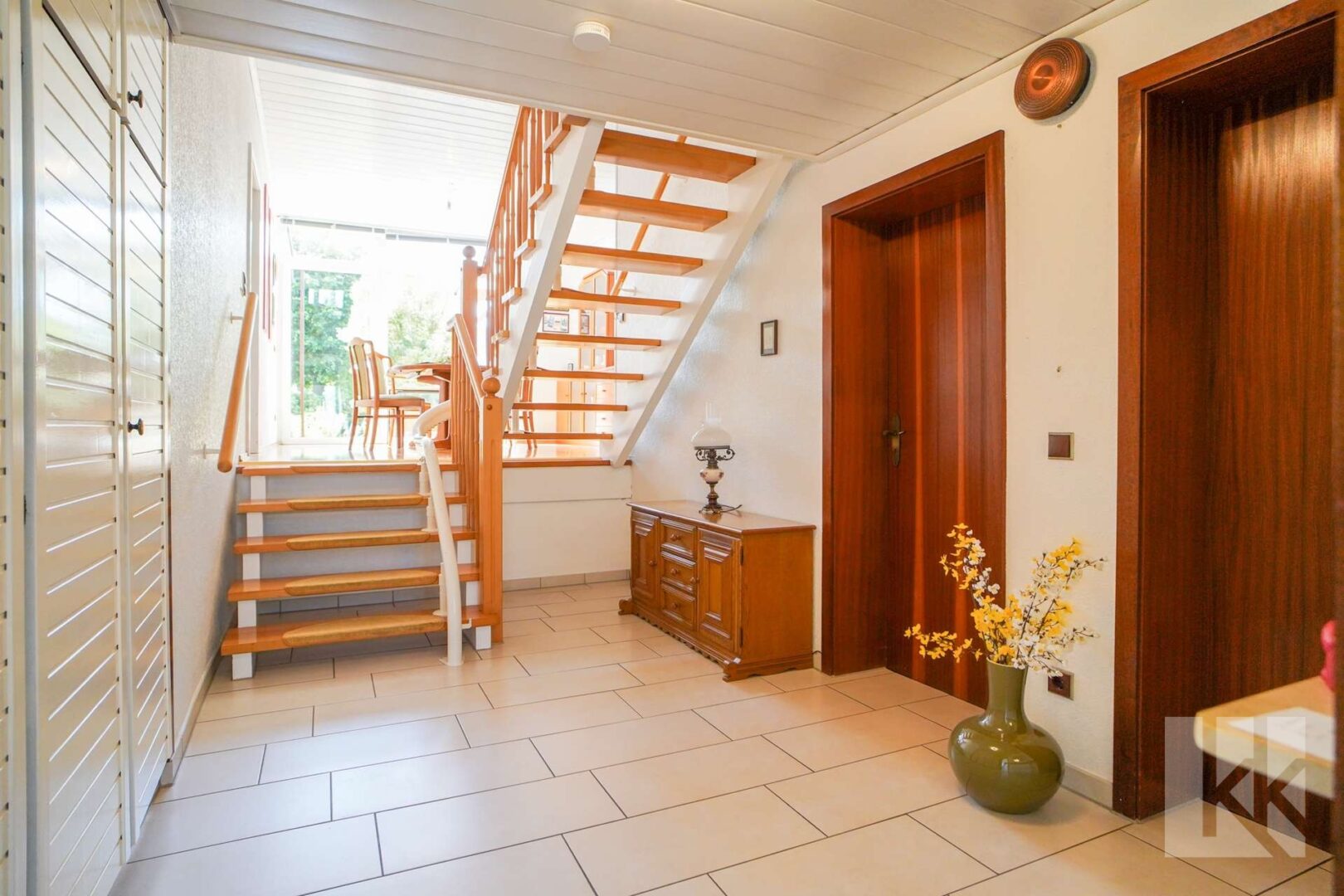 ...führen ins Haus