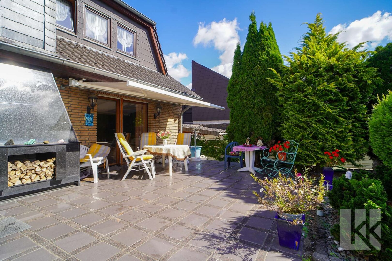 ...riesigen Terrasse