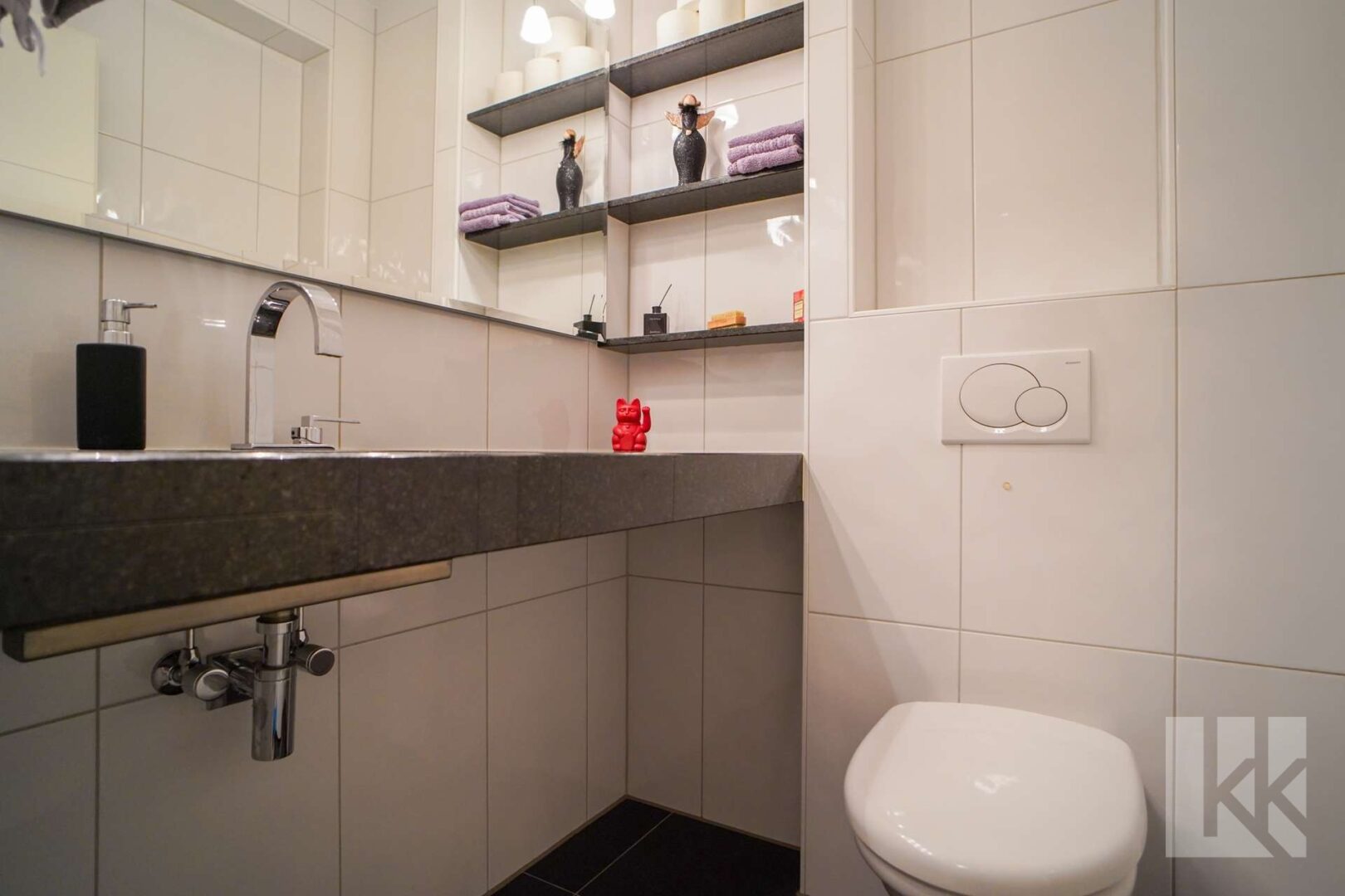 ...einem praktischen Gäste-WC
