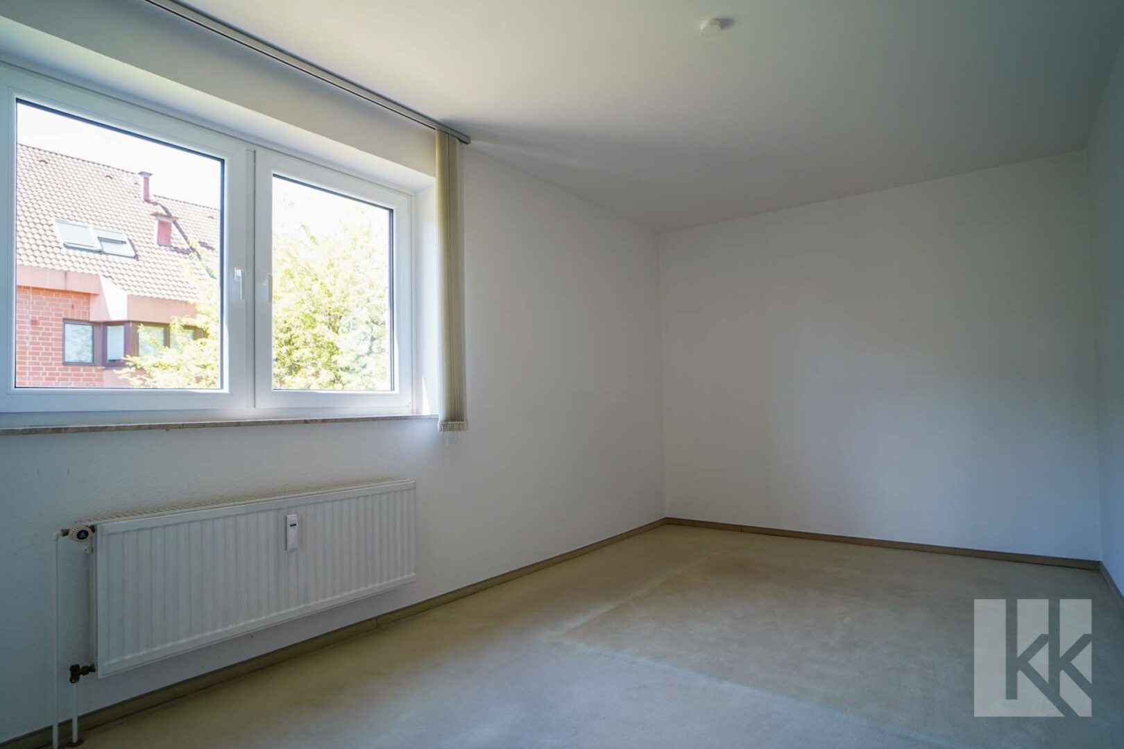 Das Schlafzimmer mit viel Platz für Schränke